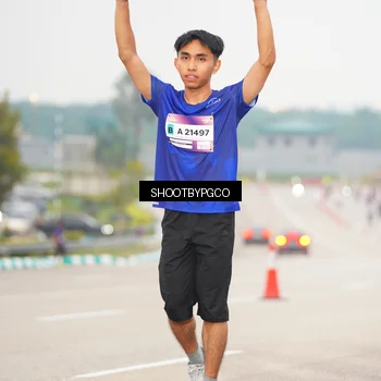 Runner Photo 7411803