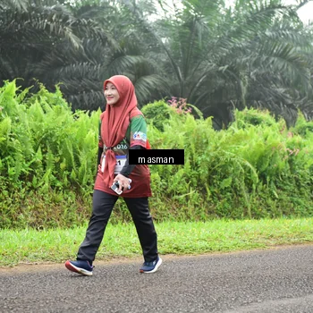 Runner Photo 7411812