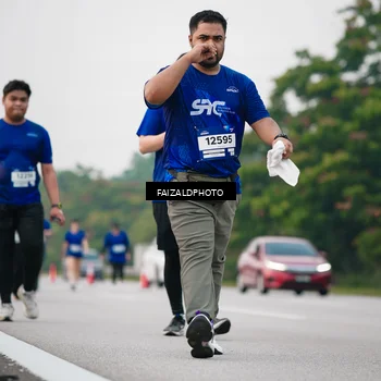 Runner Photo 7411813