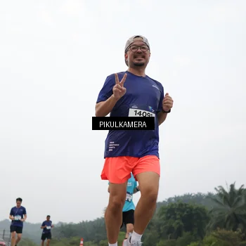 Runner Photo 7411817