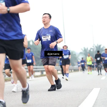Runner Photo 7411819