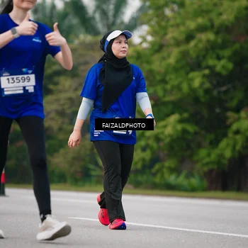 Runner Photo 7411847