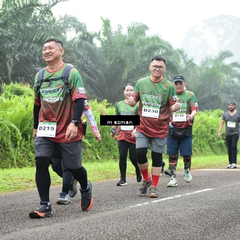 Runner Photo 7411858