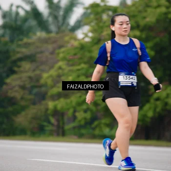 Runner Photo 7411859