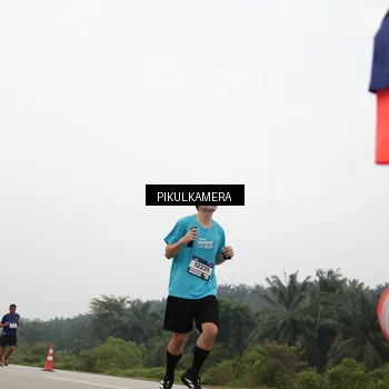 Runner Photo 7411866