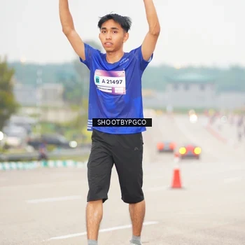 Runner Photo 7411868
