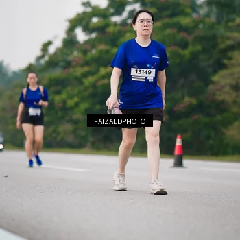 Runner Photo 7411911