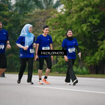 Runner Photo 7411935