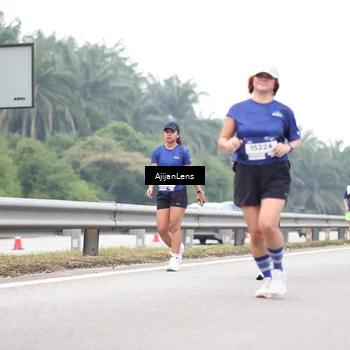 Runner Photo 7411948