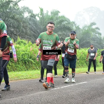 Runner Photo 7411954