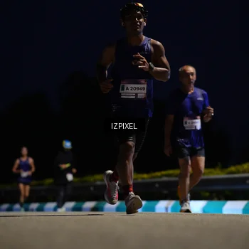Runner Photo 7411989