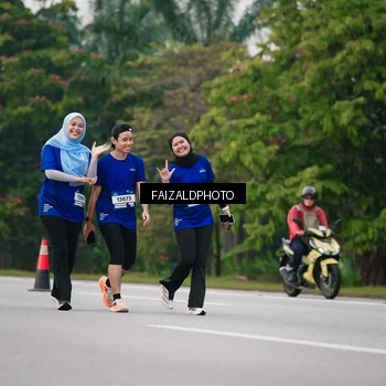 Runner Photo 7411996