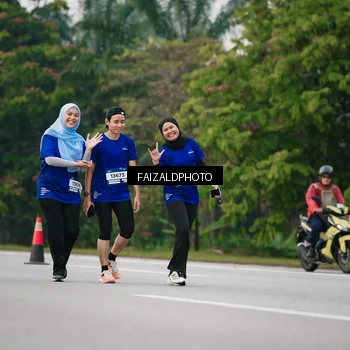 Runner Photo 7412018