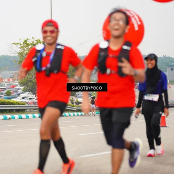Runner Photo 7412032