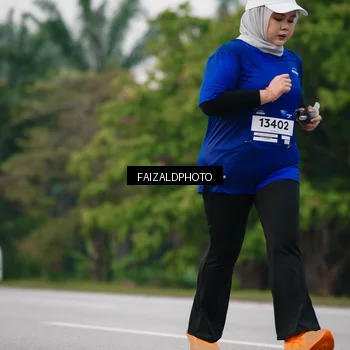 Runner Photo 7412072