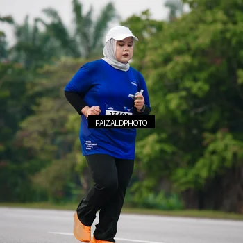 Runner Photo 7412094