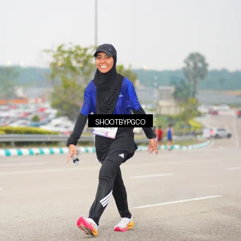 Runner Photo 7412109