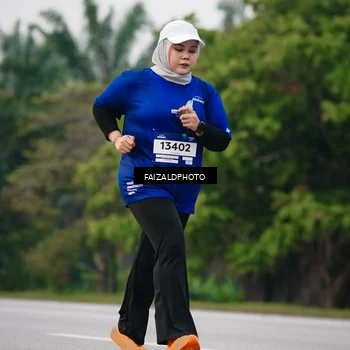 Runner Photo 7412125
