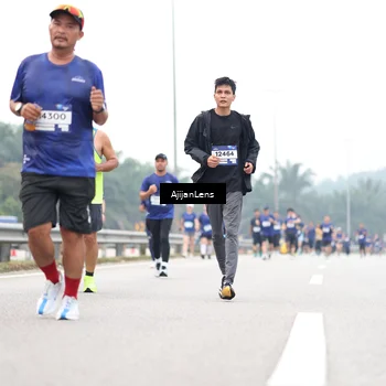 Runner Photo 7412135