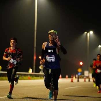 Runner Photo 7412144