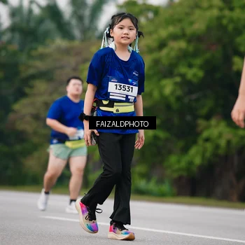 Runner Photo 7412147