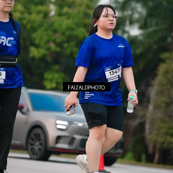 Runner Photo 7412151