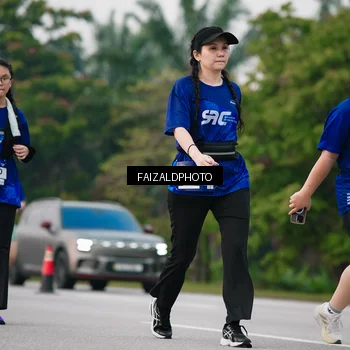 Runner Photo 7412165