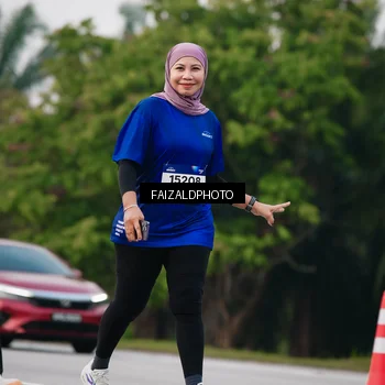 Runner Photo 7412177