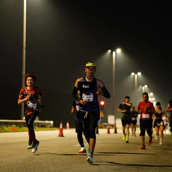 Runner Photo 7412197