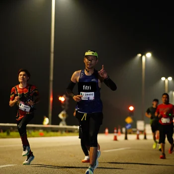 Runner Photo 7412228