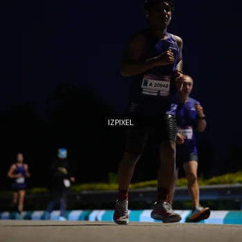 Runner Photo 7412231