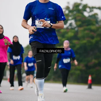 Runner Photo 7412232