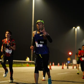 Runner Photo 7412234