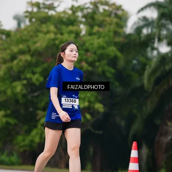 Runner Photo 7412273