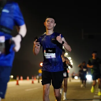 Runner Photo 7412285