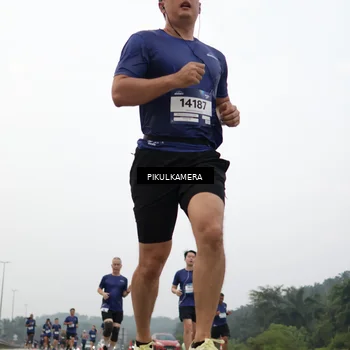 Runner Photo 7412301
