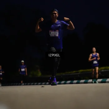 Runner Photo 7412314