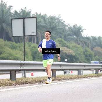Runner Photo 7412362