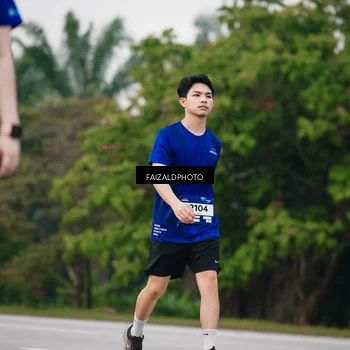 Runner Photo 7412389
