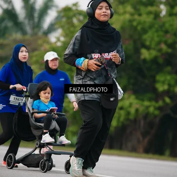 Runner Photo 7412431