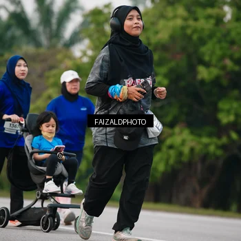Runner Photo 7412436
