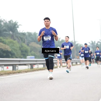 Runner Photo 7412449