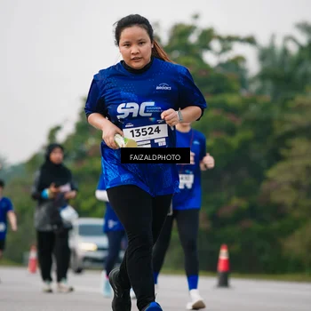 Runner Photo 7412476