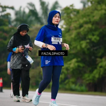 Runner Photo 7412486