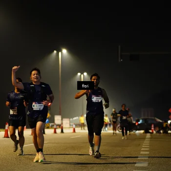 Runner Photo 7412495
