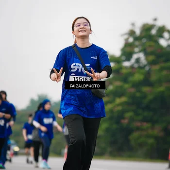 Runner Photo 7412506
