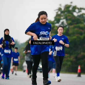 Runner Photo 7412513