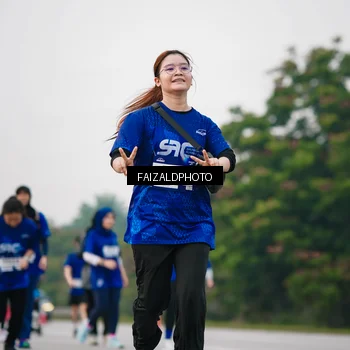 Runner Photo 7412534