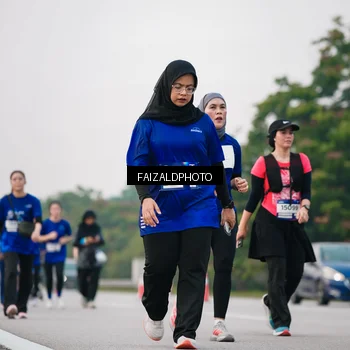 Runner Photo 7412547