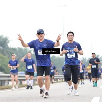 Runner Photo 7412588